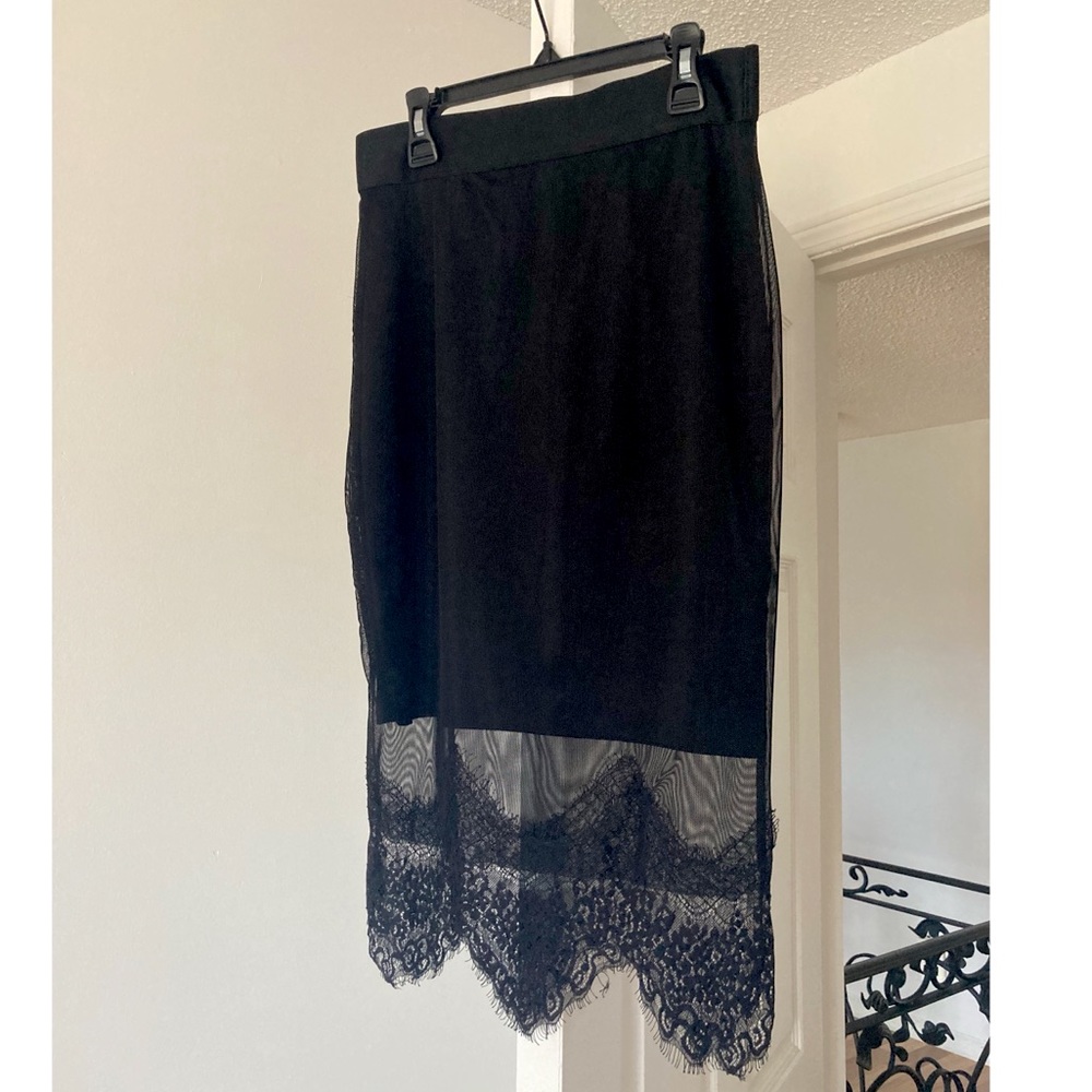 Bebe skirt